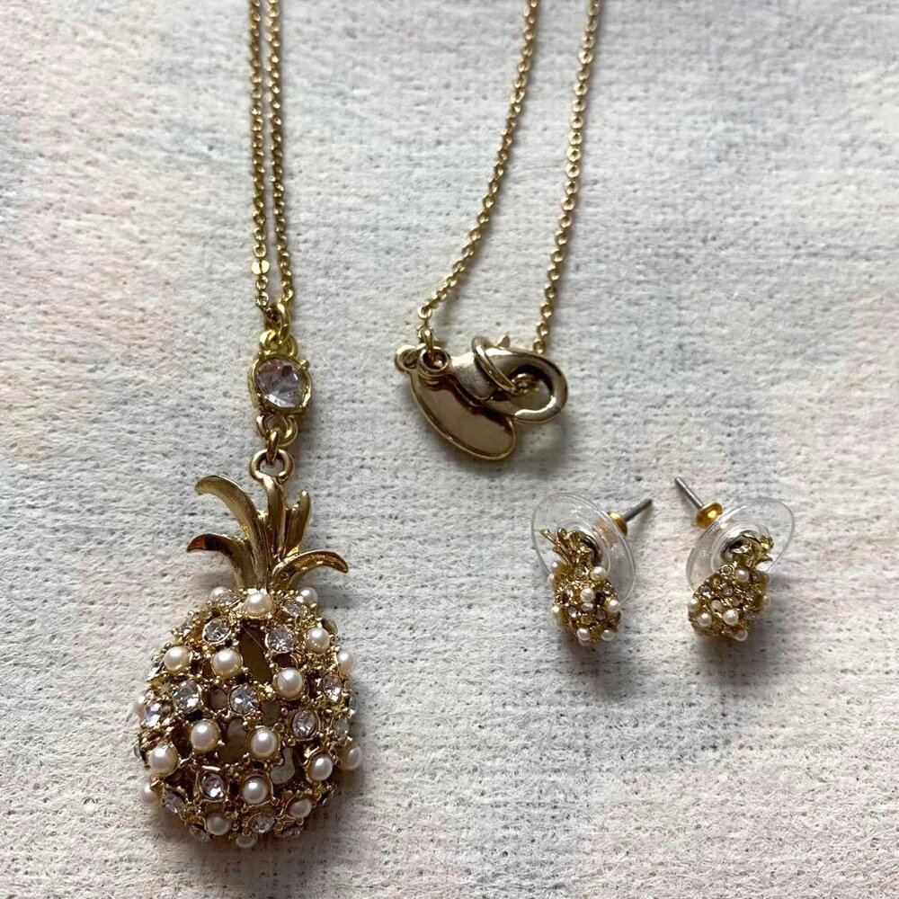 Ann Taylor Necklace & Ear Ring Set "NEW"